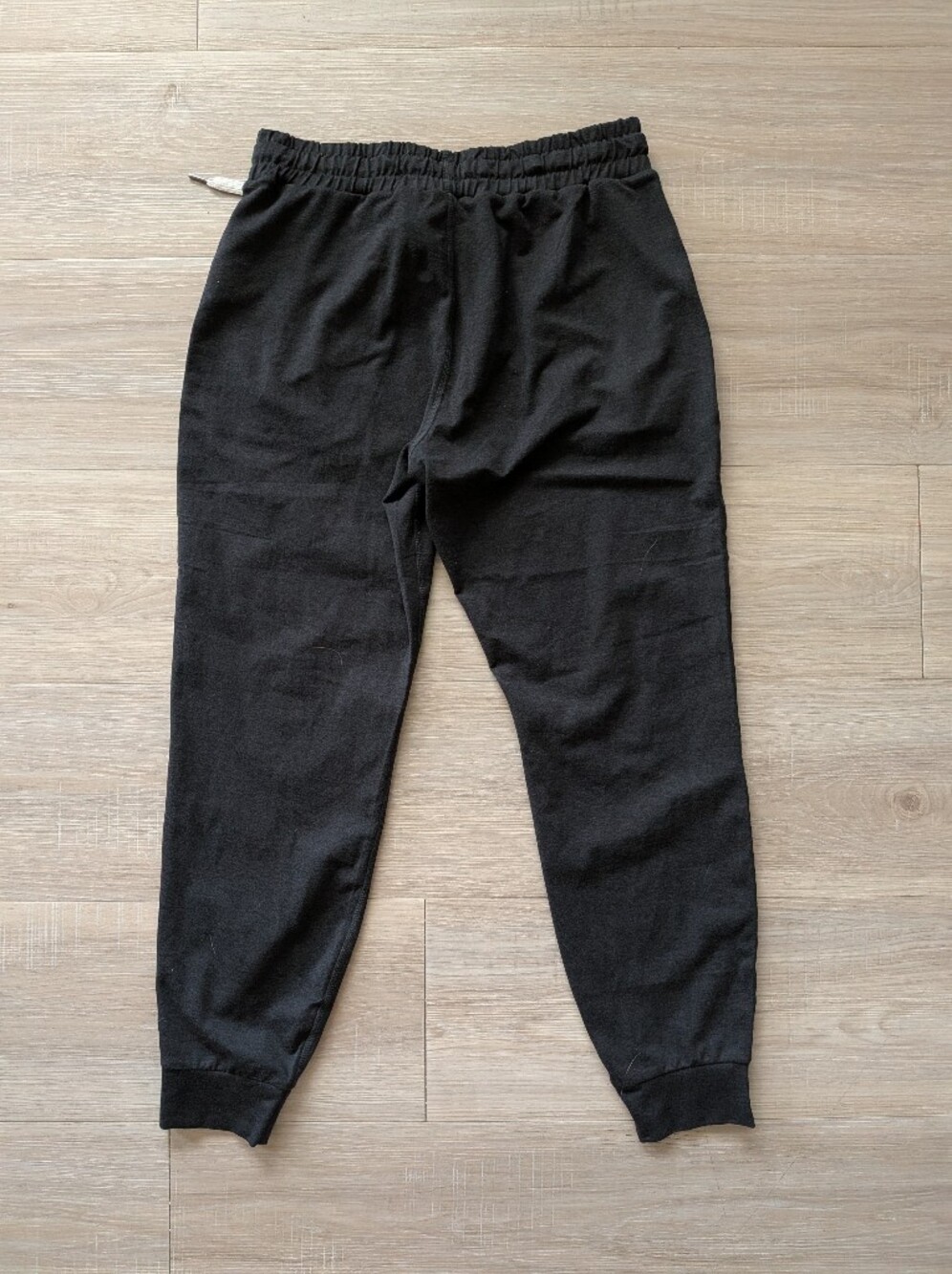 Vuori Performance Jogger - Heather Black - Picture 7 of 13